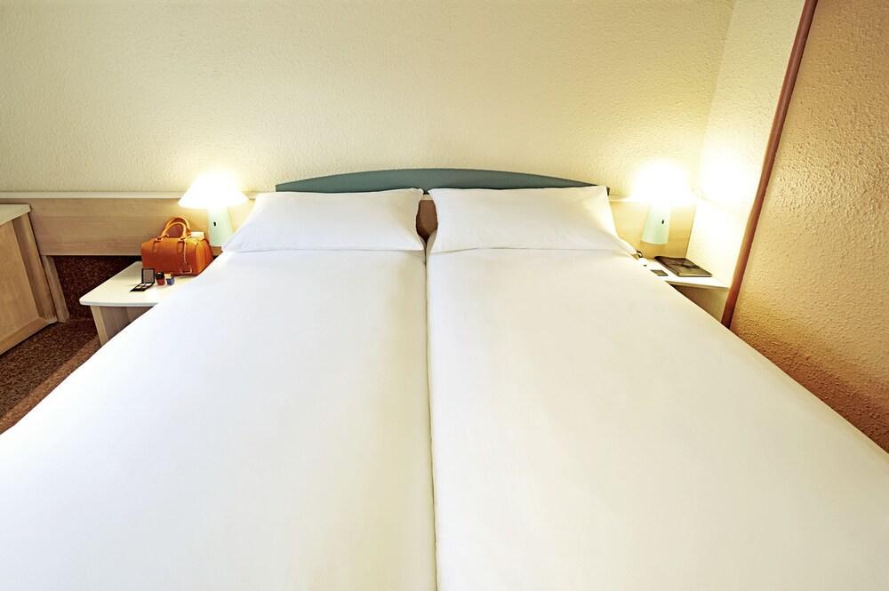 Hotel Ibis 바라간카 외부 사진